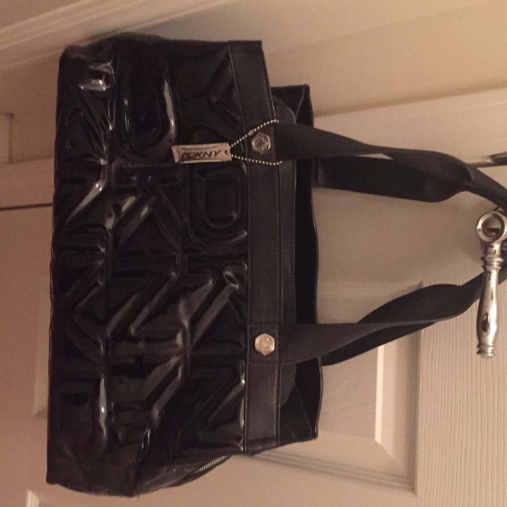 Like new Large DKNY active black bag.